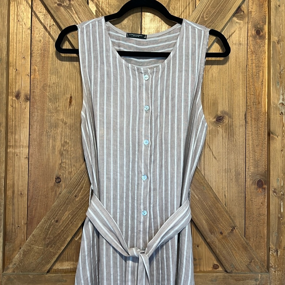 Tan and Cream Striped, Sleeveless, Linen, Midi Dress.  Size Medium
